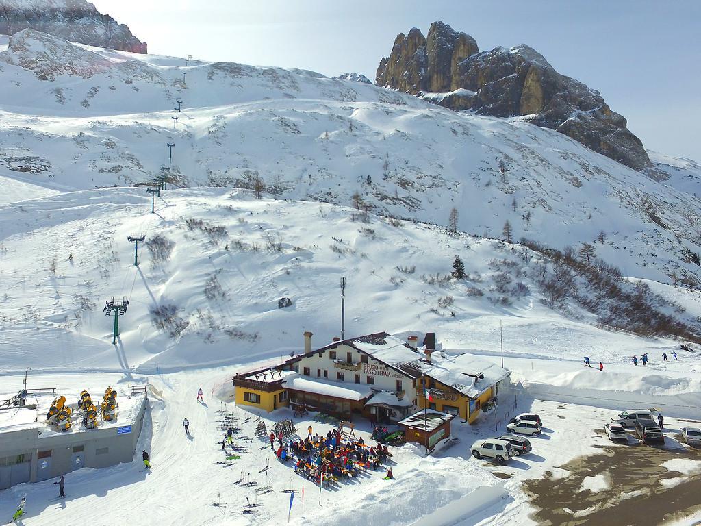 Rifugio Fedaia Hotel Malga Ciapela Luaran gambar