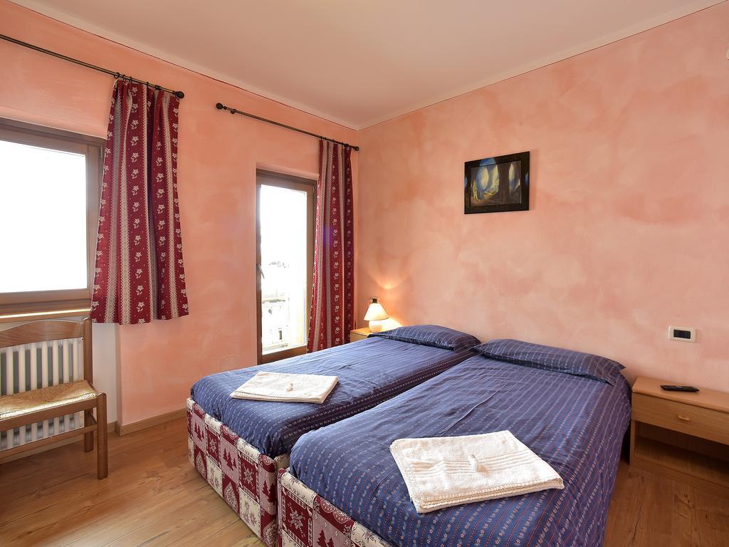 Rifugio Fedaia Hotel Malga Ciapela Luaran gambar
