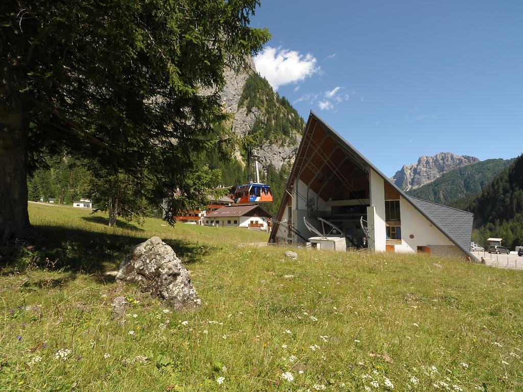 Rifugio Fedaia Hotel Malga Ciapela Luaran gambar