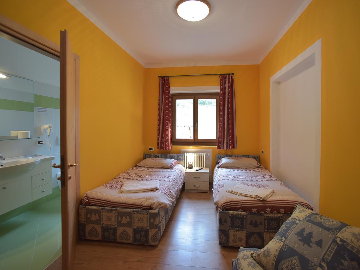 Rifugio Fedaia Hotel Malga Ciapela Luaran gambar