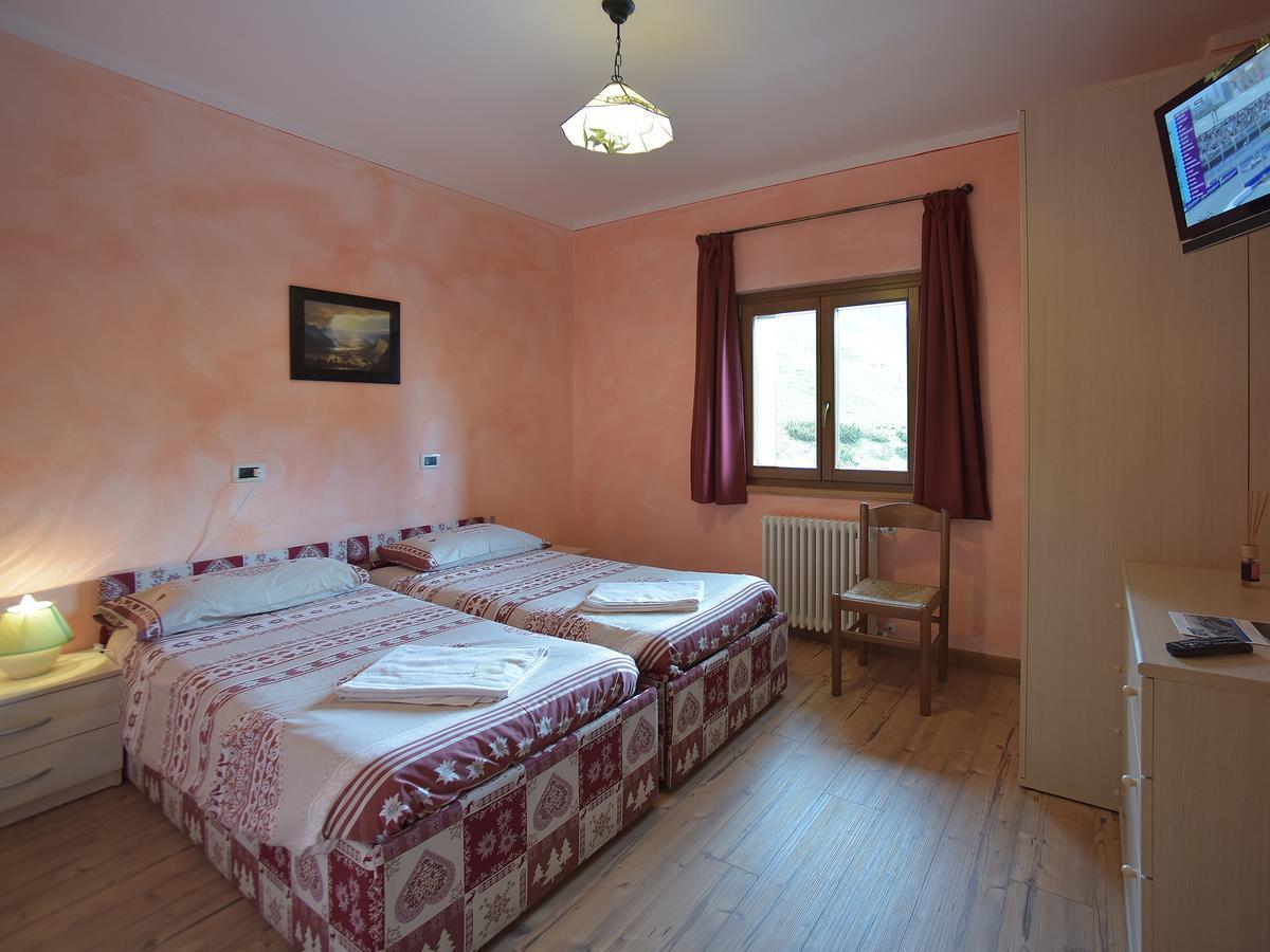 Rifugio Fedaia Hotel Malga Ciapela Luaran gambar